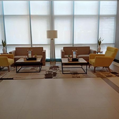 One Uptown Opposite Of Grandhyatt Hotel Manila Taguig City 外观 照片