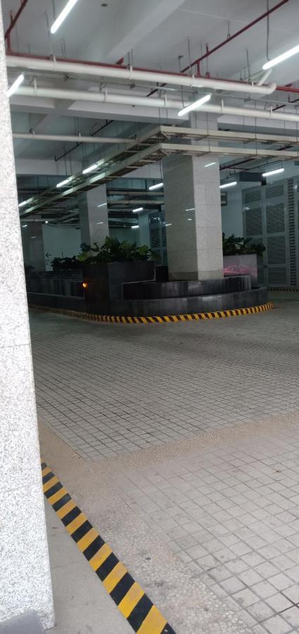 One Uptown Opposite Of Grandhyatt Hotel Manila Taguig City 外观 照片
