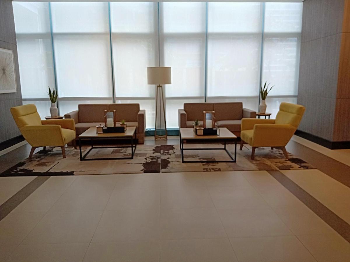 One Uptown Opposite Of Grandhyatt Hotel Manila Taguig City 外观 照片